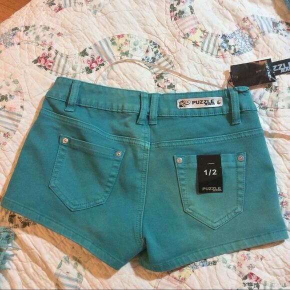 NWT PUZZLE DENIM $98 TEAL CUTOFF JEAN SHORTS 1/2 - Picture 3 of 8